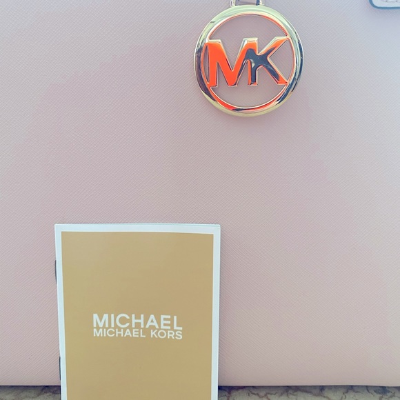 💗MICHAEL KORS💗RAYNE Medium Size leather satchel in powder blush. New with tags - Picture 10 of 16
